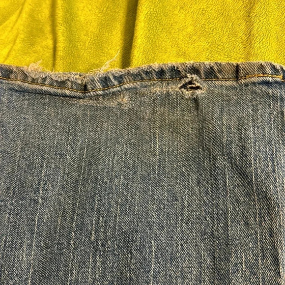 Well Loved Vintage Levi Low Flare Jeans Sz 16 - Picture 7 of 11